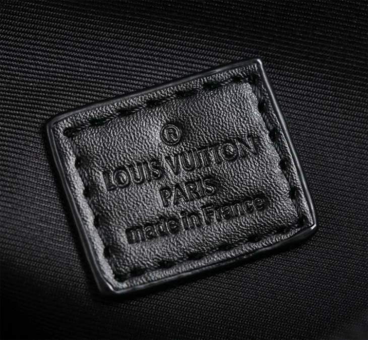 Picture of Louis Vuitton Mens Bags _SKUfw143038241fw